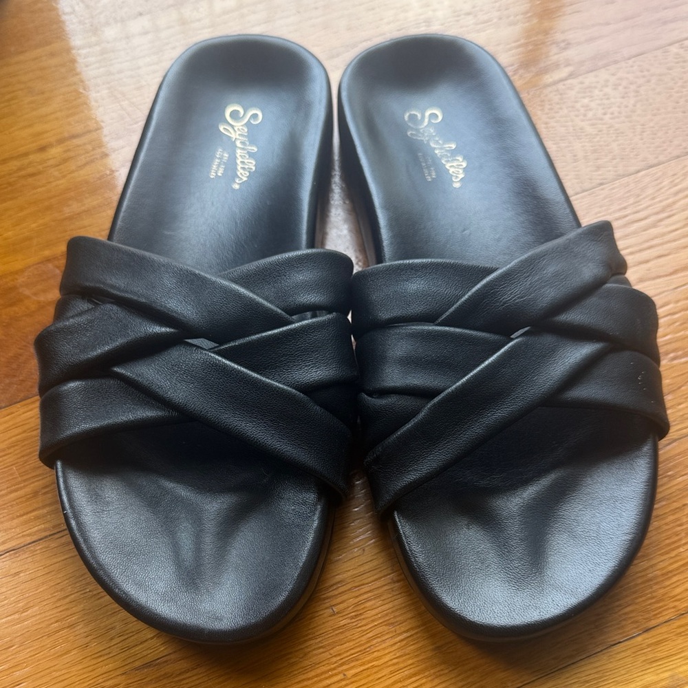 Seychelles Black Leather Slide Sandals with Twisted Straps